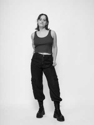 JÚLIA GENÍS