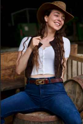 JASMINA G. PIZARRO